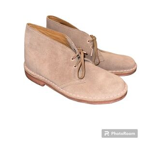 Women’s Clark’s Desert Suede Chukkas Ankle Boots Booties Size 7.5